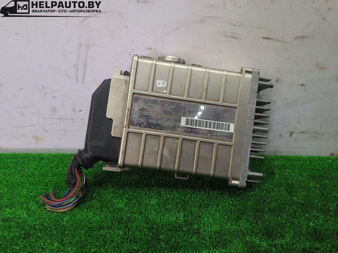 блок управления двигателем Audi 80 B3 1990, 1.6 л., PP, бензин, МКПП, оранжевый, седан, передний привод, 893907383B, 0285007061, 71816762 - фото №1