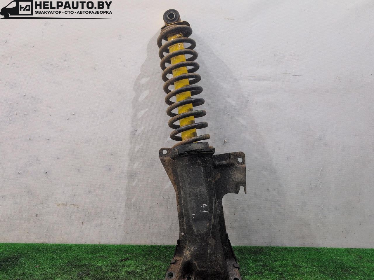 стойка задняя Audi 80 8C/B4 1993, 2.0 л., ABT, бензин, МКПП, зеленый, седан, передний привод - фото №1