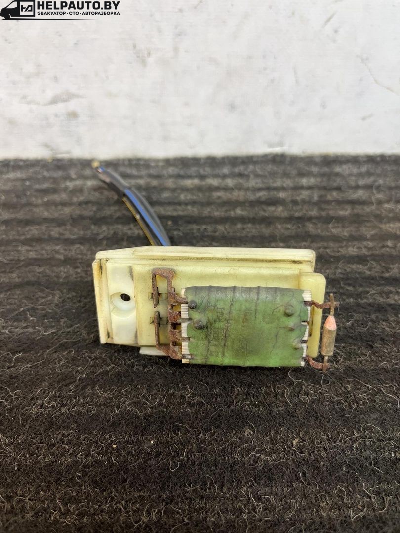 сопротивление печки Ford Mondeo 2 поколение 1996, 2.0 л., бензин, МКПП, красный, универсал, передний привод - фото №1
