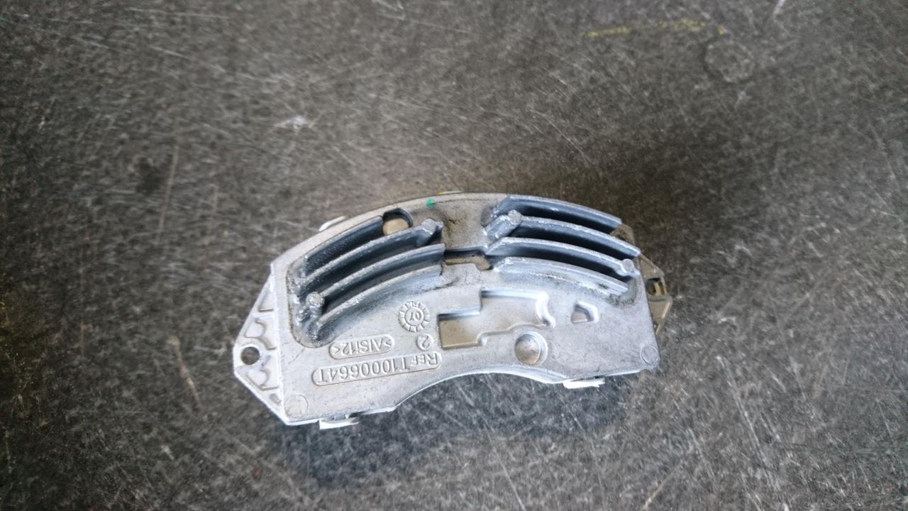 сопротивление печки BMW X5 E70 2008, 4.8 л., N62 B48 B, бензин, АКПП, внедорожник 5 дв.
