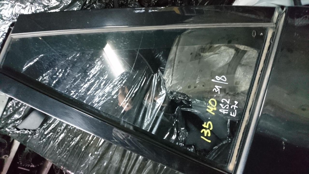 стекло двери задней левой BMW X5 E70 2008, 4.8 л., N62 B48 B, бензин, АКПП, внедорожник 5 дв.