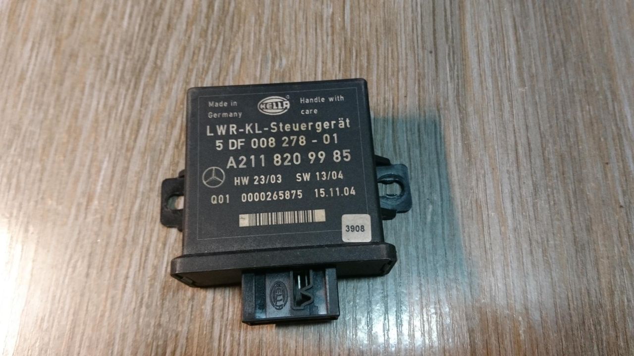блок регулировки угла наклона фар Mercedes-Benz E-Класс W211/S211 2004, 3.2 л., OM 648.961, дизель, АКПП, универсал, A2118209985, 5DF008278-01