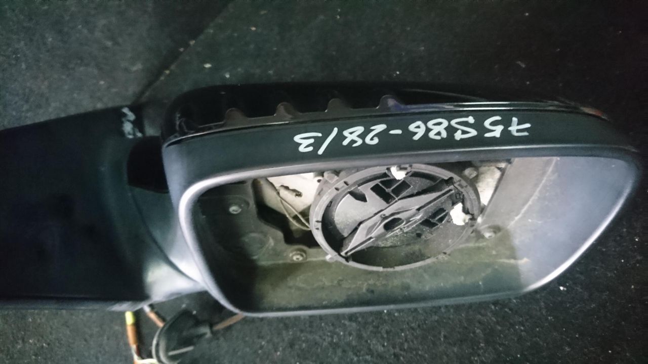 рамка зеркала правого BMW 7 серия E65/E66/E67 [рестайлинг] 2007, 3.0 л., M57 D30 (306D3), дизель, АКПП, черный, седан, 7002914