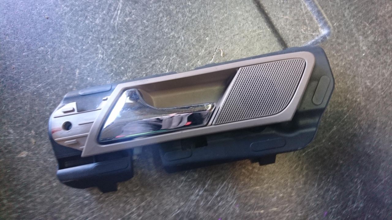 ручка внутренняя задняя левая Mercedes-Benz M-Класс W164 2006, 3.5 л., M 272.967, бензин, АКПП, внедорожник 5 дв., правый руль