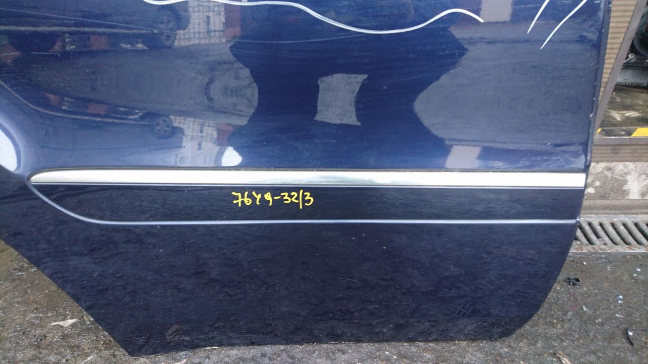 молдинг двери задней правой Mercedes-Benz M-Класс W164 2006, 3.5 л., M 272.967, бензин, АКПП, внедорожник 5 дв., правый руль
