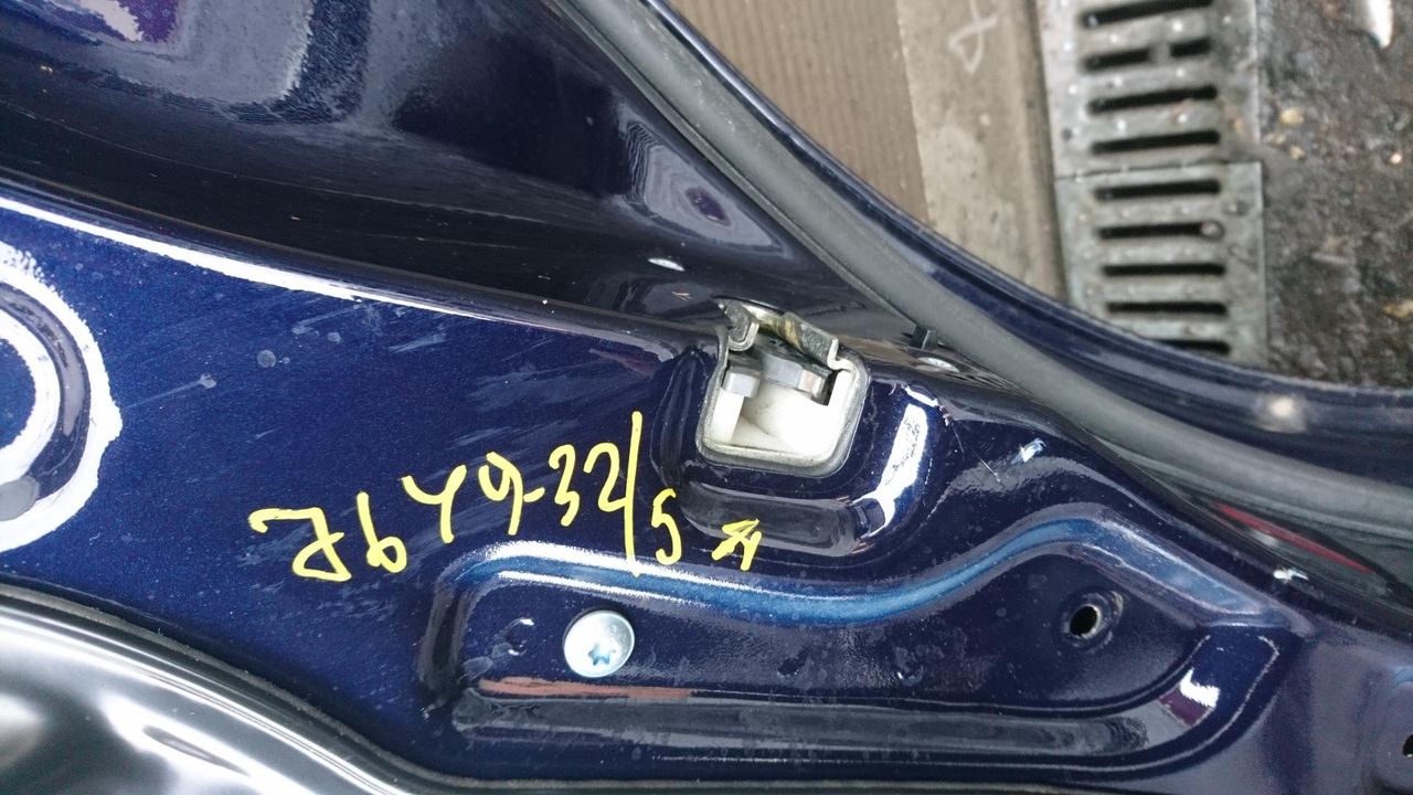 замок двери задней правой Mercedes-Benz M-Класс W164 2006, 3.5 л., M 272.967, бензин, АКПП, внедорожник 5 дв., правый руль