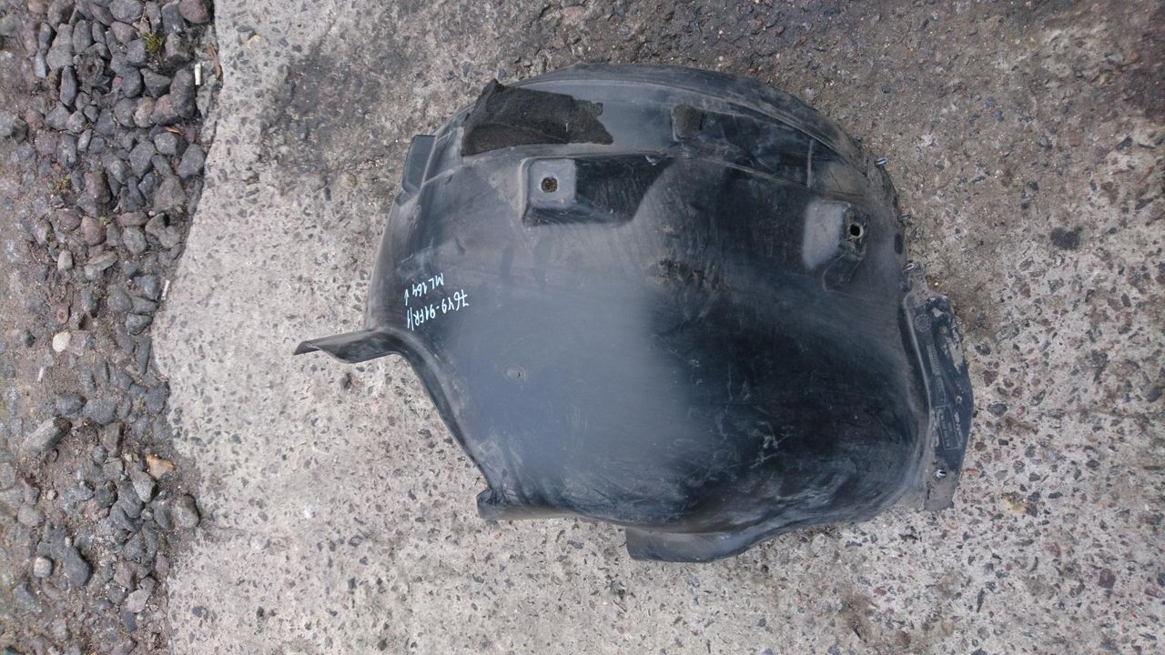 защита арок передняя правая (подкрылок) Mercedes-Benz M-Класс W164 2006, 3.5 л., M 272.967, бензин, АКПП, внедорожник 5 дв., правый руль, A1648841022