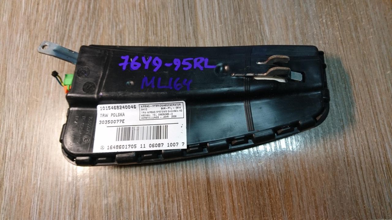 подушка безопасности сиденья Mercedes-Benz M-Класс W164 2006, 3.5 л., M 272.967, бензин, АКПП, внедорожник 5 дв., правый руль, A1648601705, 30350077E