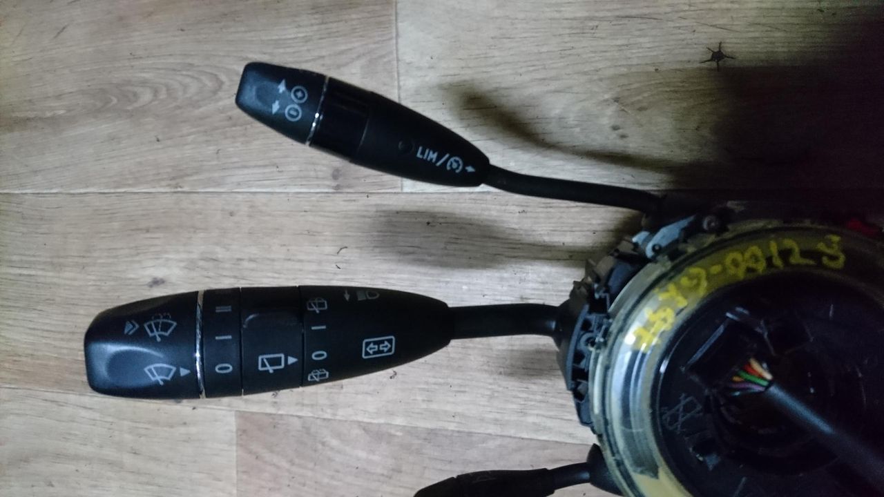 переключатель поворотов Mercedes-Benz M-Класс W164 2006, 3.5 л., M 272.967, бензин, АКПП, внедорожник 5 дв., правый руль, A1645403445