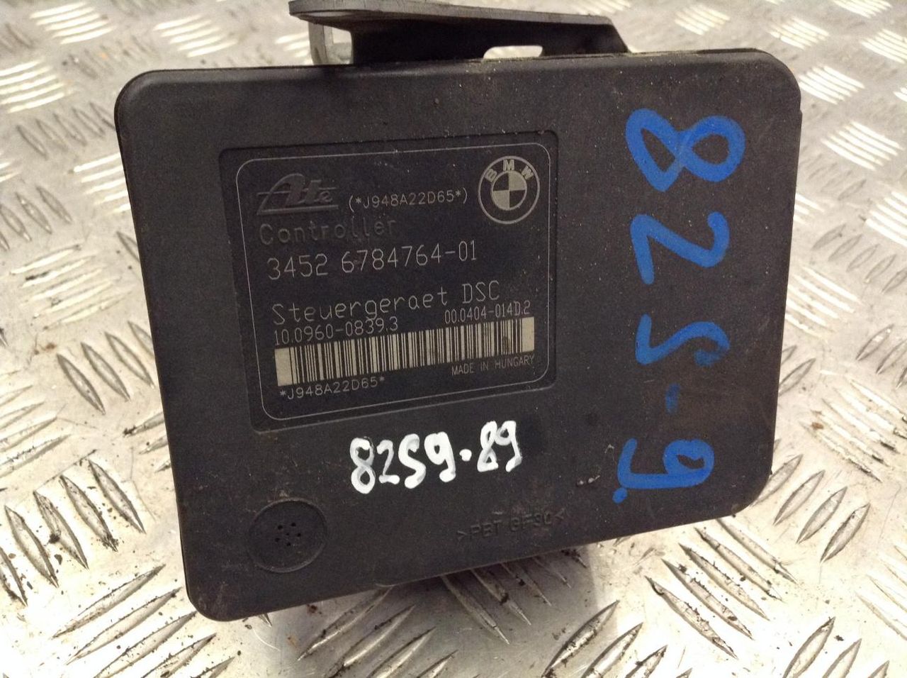 блок ABS BMW 3 серия E90/E91/E92/E93 2007, 2.0 л., N47 D20 A, дизель, АКПП, универсал, 6784764