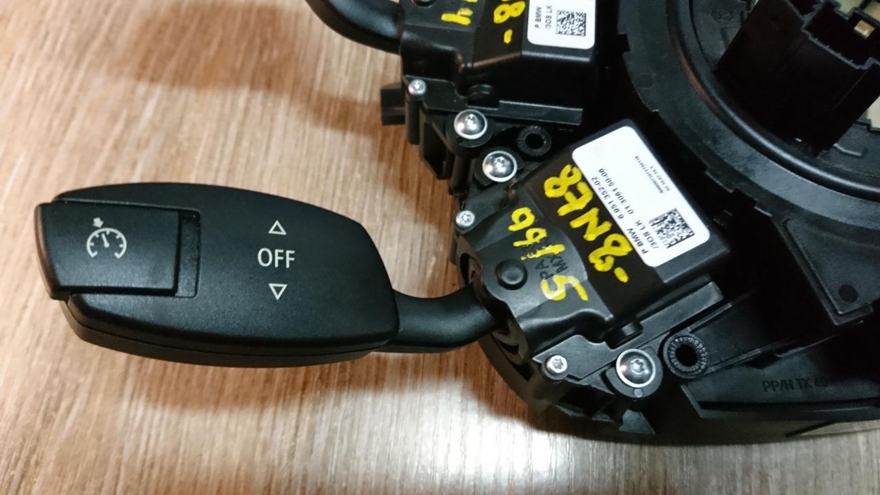 переключатель круиз-контроля BMW 5 серия E60/E61 [рестайлинг] 2008, 2.0 л., N47 D20 A, дизель, АКПП, универсал, 6951352