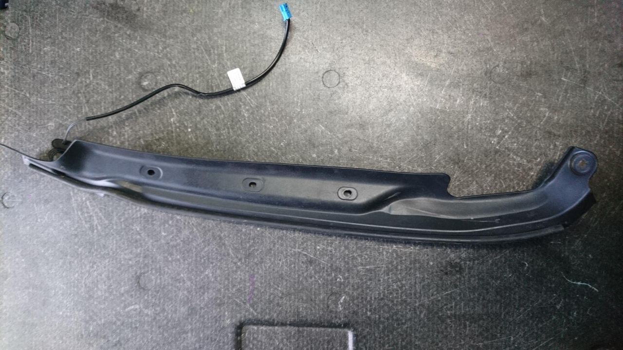 Датчик закрытия крышки багажника Mercedes-Benz GL-Класс X166 2014, 3.0 л., OM 642.826, дизель, АКПП, белый, внедорожник 5 дв., A1668701151