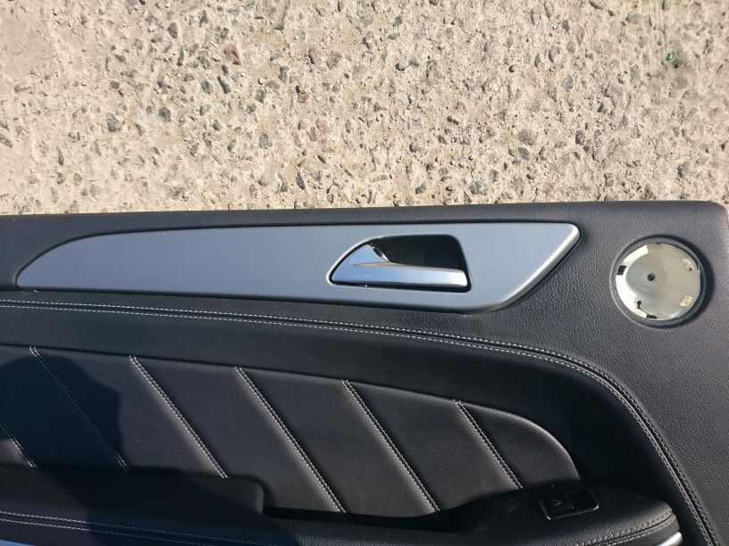 молдинг двери задней левой Mercedes-Benz GL-Класс X166 2014, 3.0 л., OM 642.826, дизель, АКПП, белый, внедорожник 5 дв., A1667301922