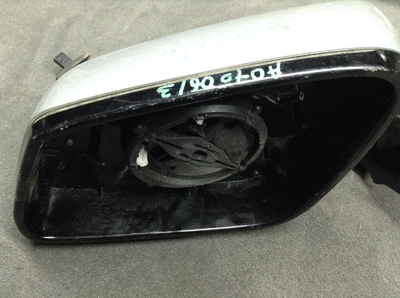 рамка зеркала левого BMW 5 серия E60/E61 [рестайлинг] 2010, 3.0 л., M57 D30 (306D5), дизель, АКПП, седан, 51167266027, 51167174965