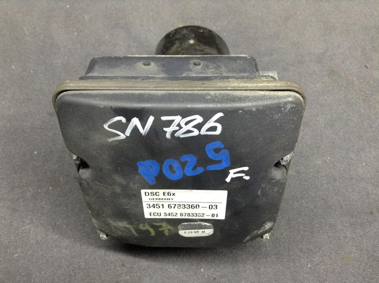блок ABS BMW 5 серия E60/E61 2007, 3.0 л., M57 D30 (306D3), дизель, АКПП, седан, 34516783360, 34526783362