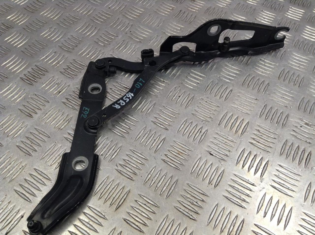 петля крышки багажника BMW 3 серия E90/E91/E92/E93 2007, 3.0 л., N53 B30 A, бензин, АКПП, черный, купе, 7060628