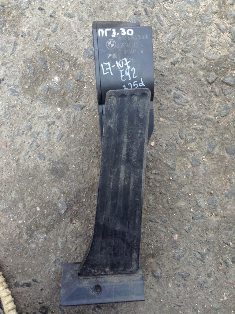 педаль BMW 7 серия E65/E66/E67 2001, 3.0 л., M57 D30 (306D3), дизель, АКПП, седан, 6772645