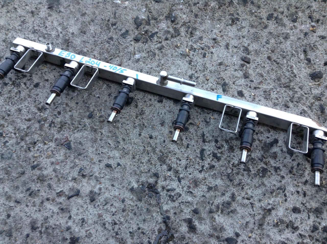 топливная рампа BMW 3 серия E90/E91/E92/E93 2006, 2.5 л., N52 B25 A, бензин, АКПП, седан, 7542541