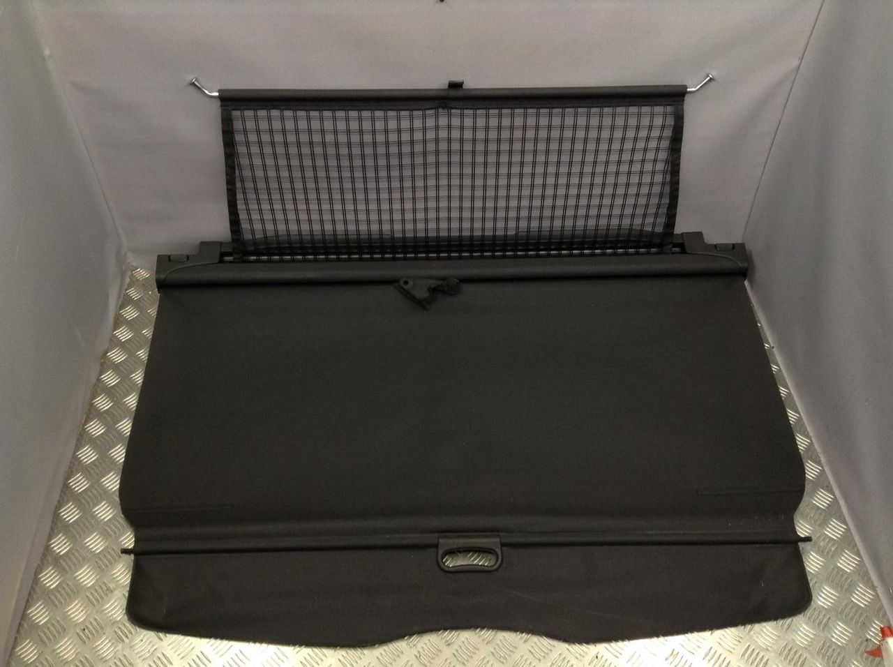 шторка багажника BMW 5 серия E60/E61 2006, 3.0 л., M57 D30 (306D3), дизель, АКПП, универсал, 9119691