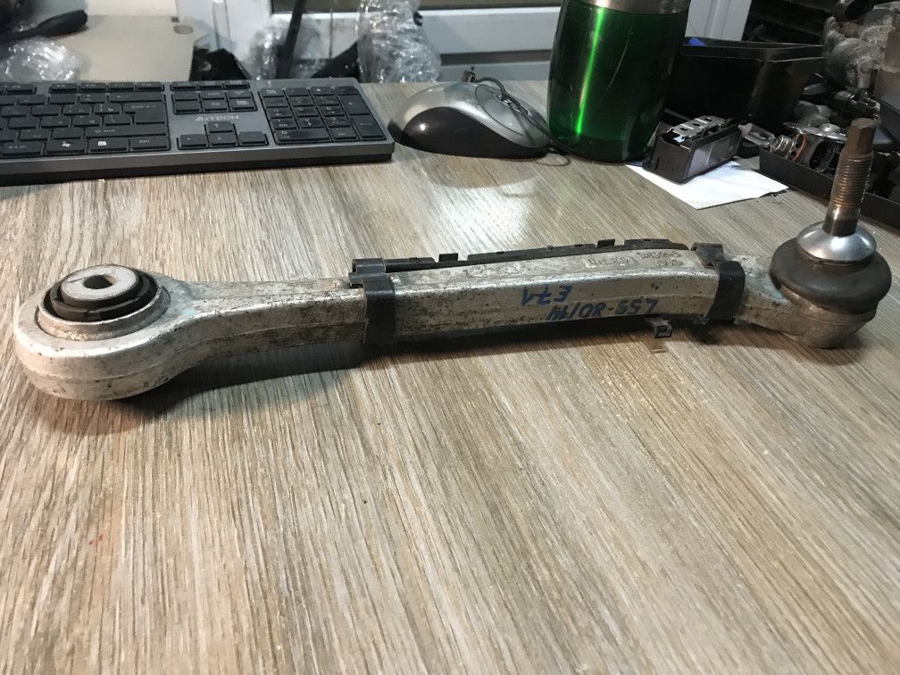 рычаг задний правый BMW X6 E71/E72 2011, 3.0 л., N57 D30 A, дизель, АКПП, внедорожник 5 дв., 33326796002, 6770970