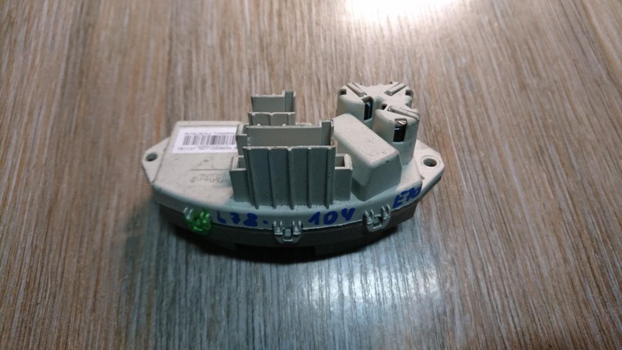 сопротивление печки BMW X5 E70 2007, 3.0 л., M57 D30 (306D3), дизель, АКПП, внедорожник 5 дв., 64119146765, T1000660WB, 9146765