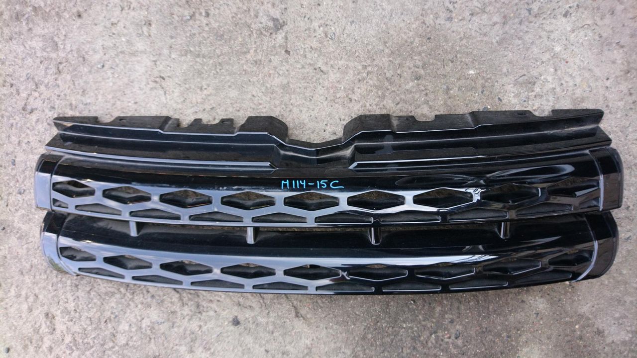 решетка радиатора Land Rover Range Rover Evoque L538 2012, 2.2 л., 224DT, дизель, АКПП, внедорожник 5 дв.
