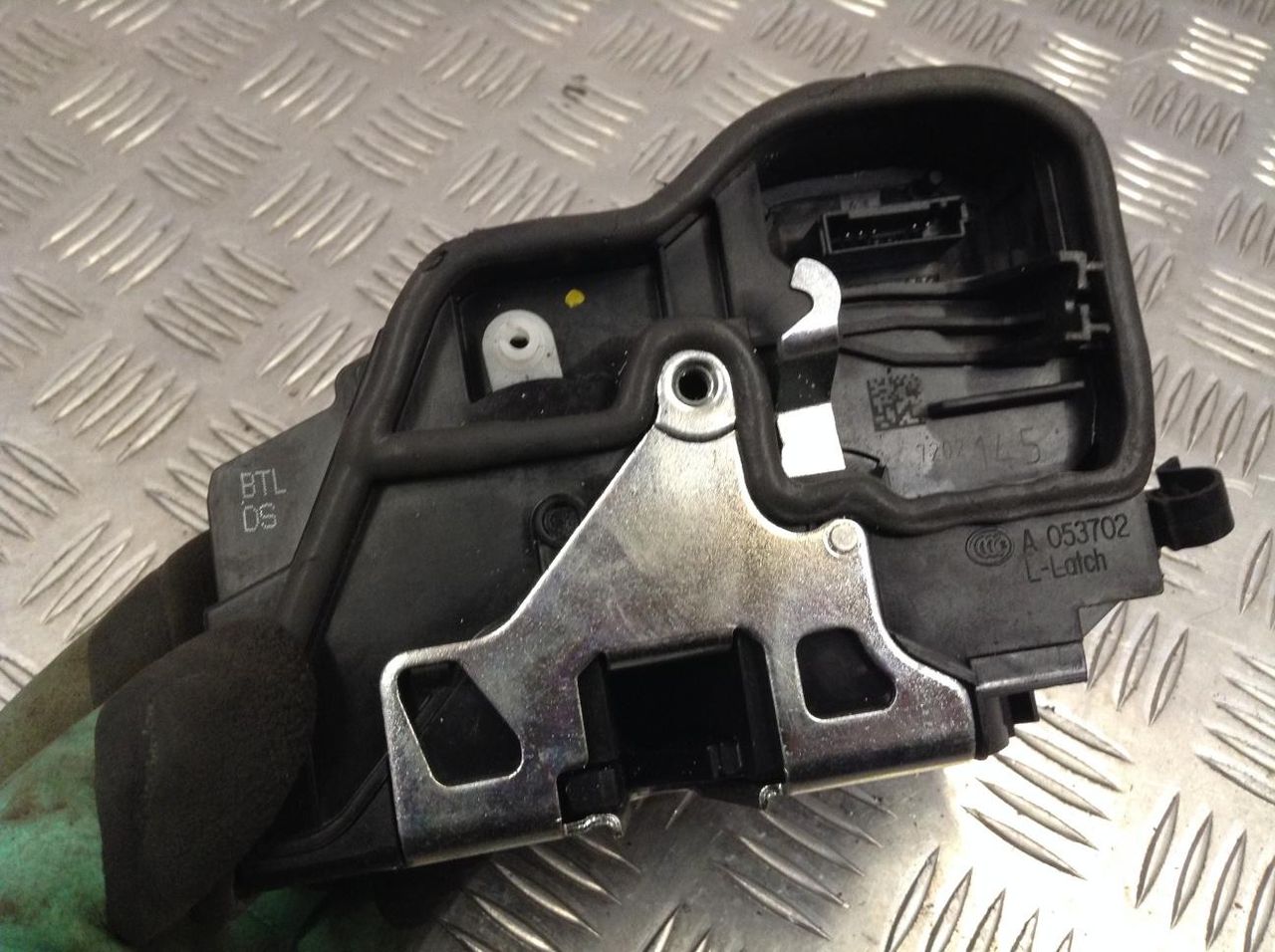 замок двери передней левой BMW X5 E70 2010, 3.0 л., N57 D30 A, дизель, АКПП, внедорожник 5 дв., 7202145