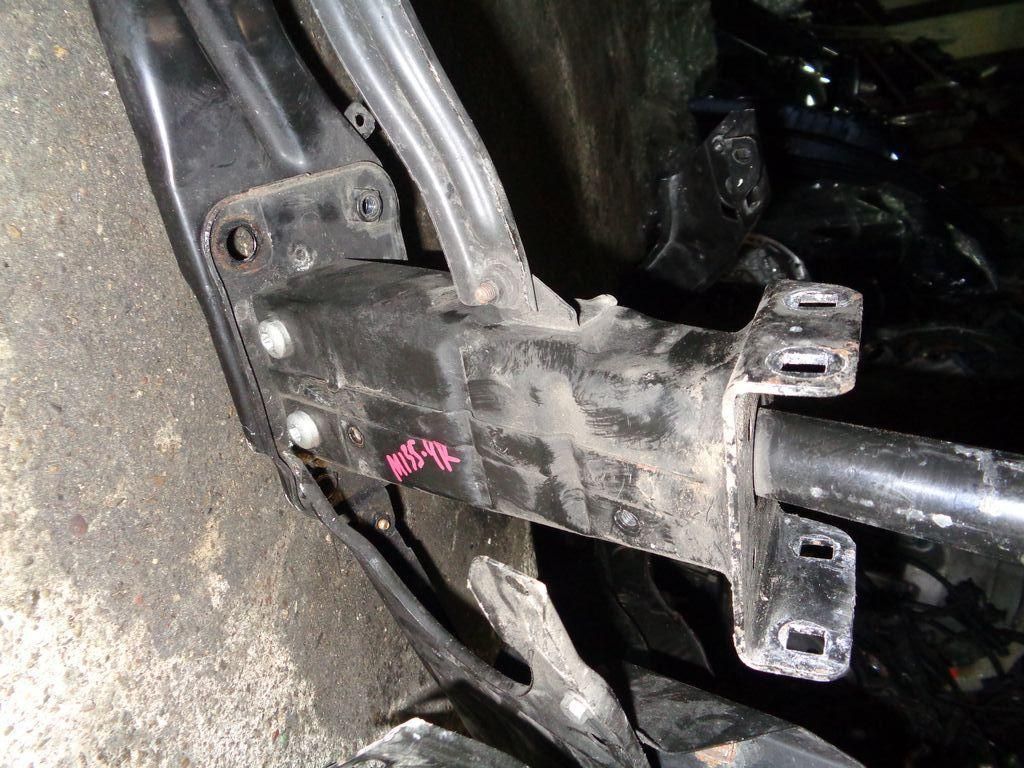 кронштейн переднего бампера Mercedes-Benz CLS-Класс C219 2007, 3.0 л., OM 642.920, дизель, АКПП, купе