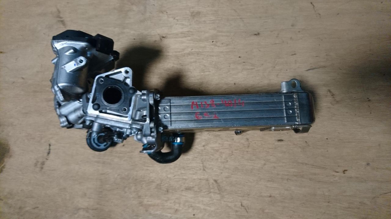 охладитель EGR / Радиатор EGR Mercedes-Benz C-Класс W204 [рестайлинг] 2013, 2.1 л., OM 651.913, дизель, АКПП, седан, A6511400775