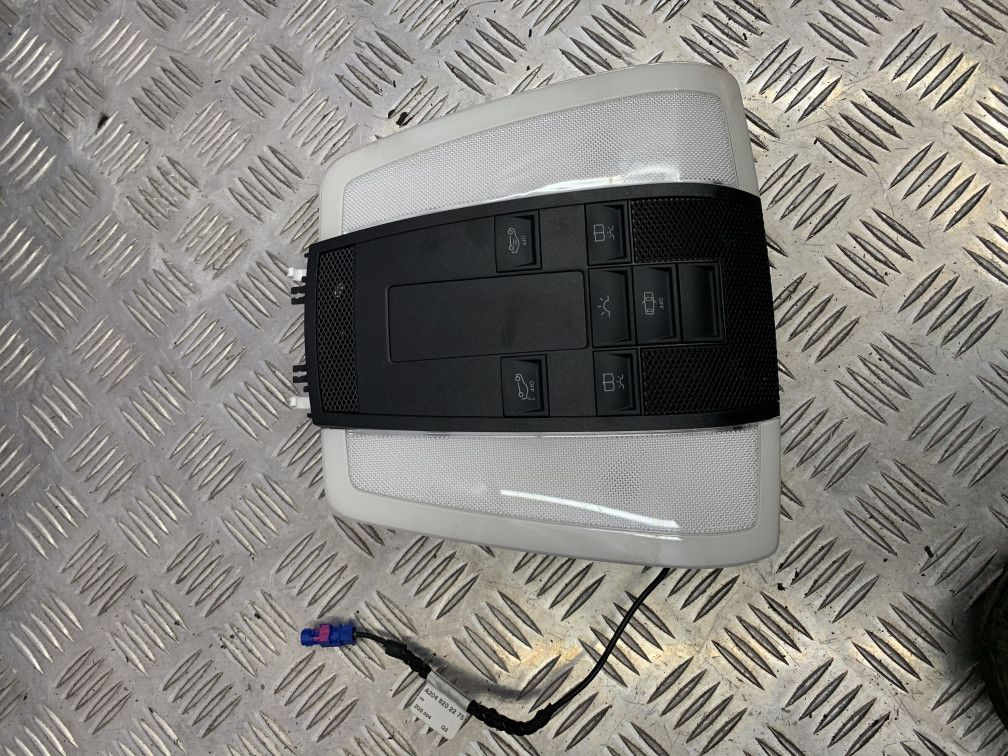 фонарь салона (плафон) Mercedes-Benz E-Класс W212/S212/C207/A207 2011, 1.8 л., M 271.860, бензин, АКПП, черный, кабриолет, A2078200001, A2048202275