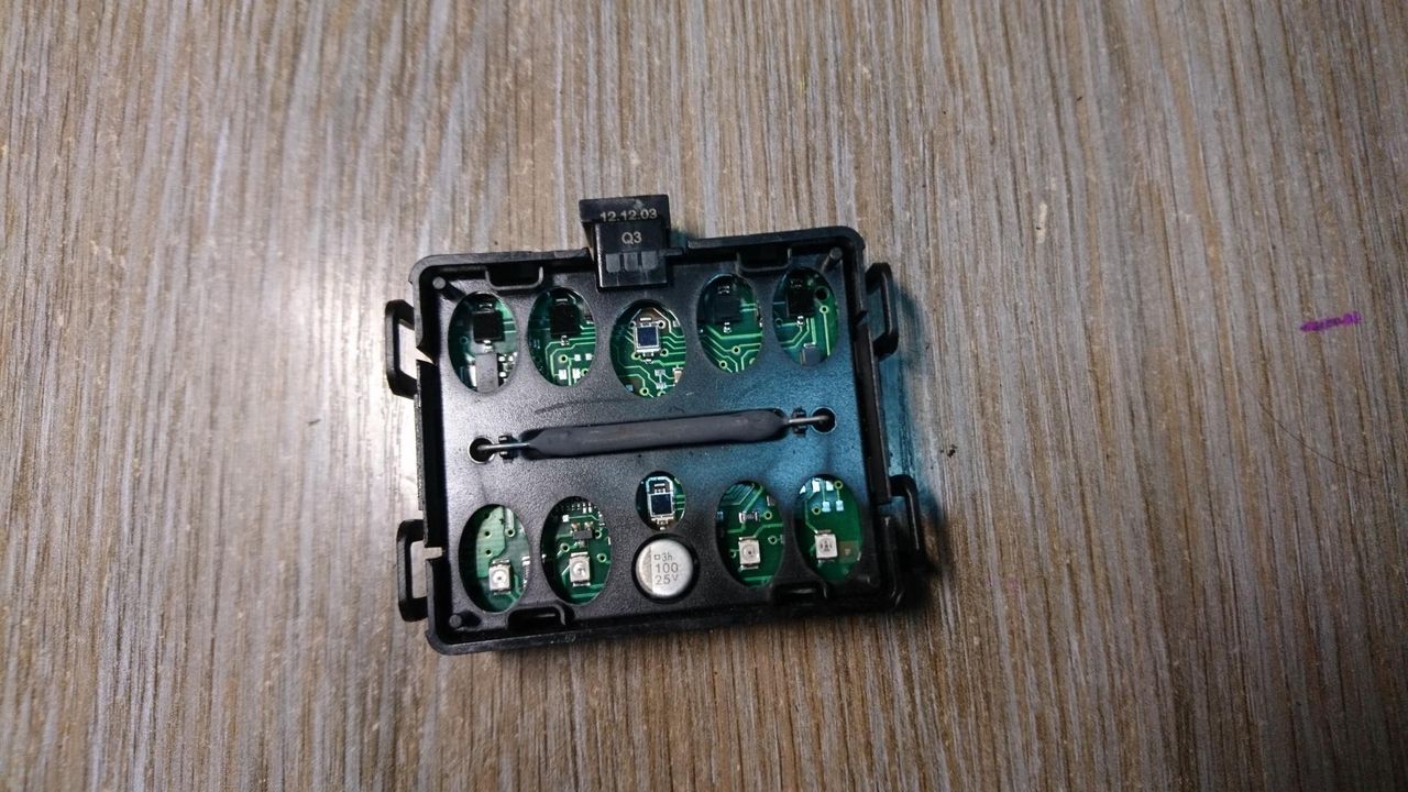 датчик дождя Mercedes-Benz E-Класс W211/S211 2005, 2.1 л., OM 646.961, дизель, АКПП, седан, A2118206026