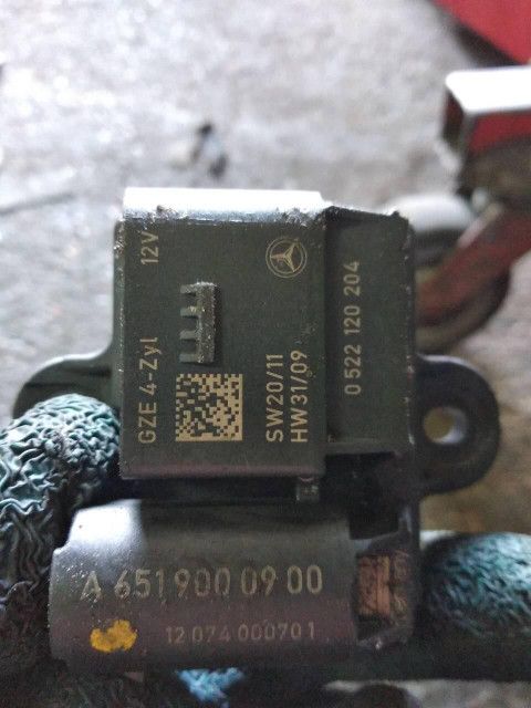реле накала свечей Mercedes-Benz M-Класс W166 2012, 2.1 л., OM 651.960, дизель, АКПП, мокрый асфальт, внедорожник 5 дв., A6519000900