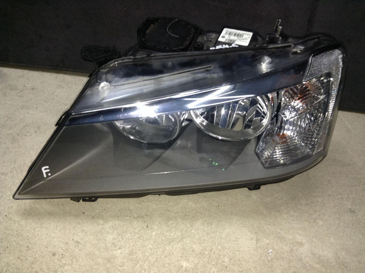 фара левая BMW X3 F25 2013, 2.0 л., N47 D20 C, дизель, АКПП, черный, внедорожник 5 дв., 7217289