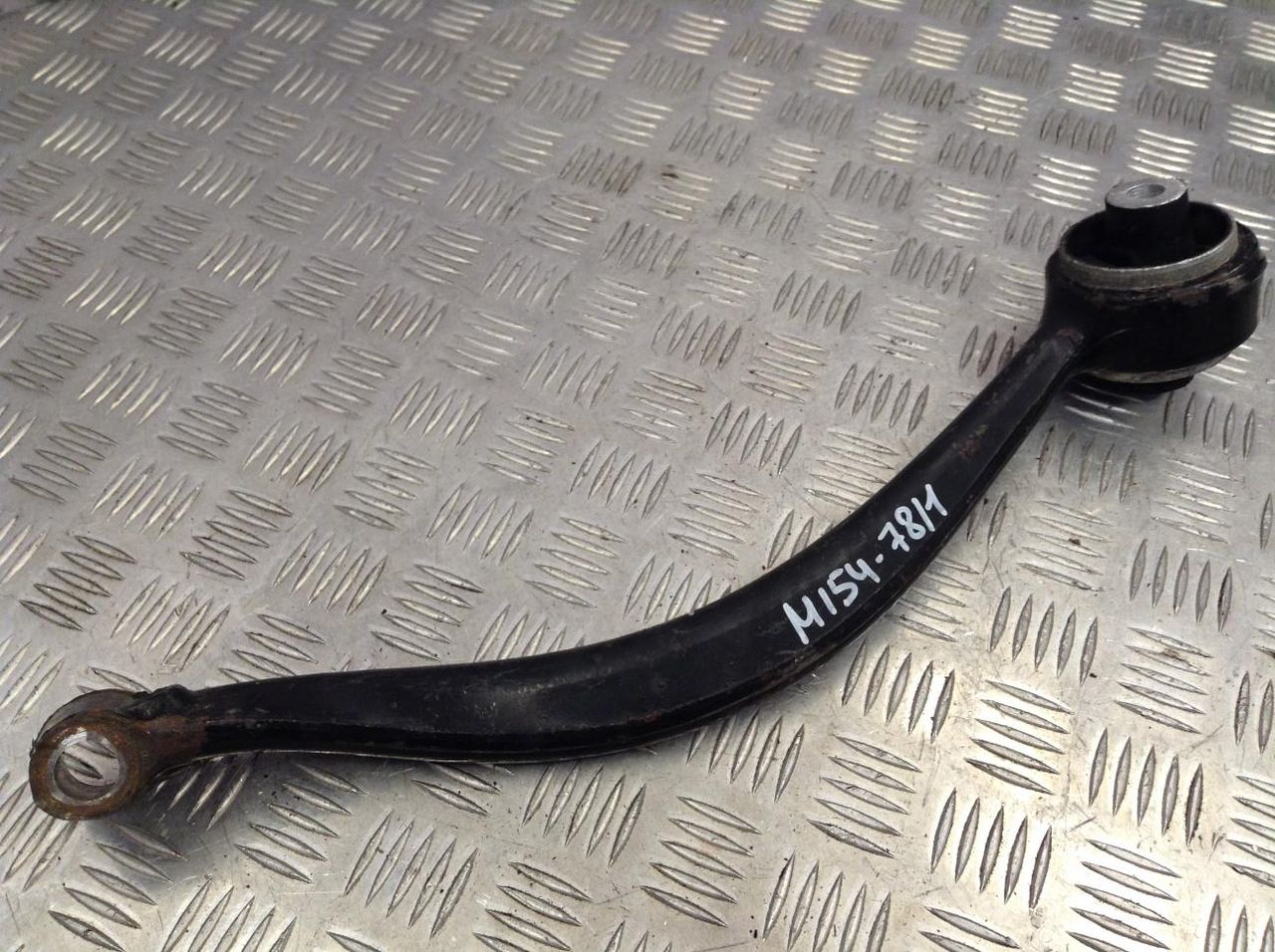 рычаг передний правый BMW X3 F25 2013, 2.0 л., N47 D20 C, дизель, АКПП, черный, внедорожник 5 дв.