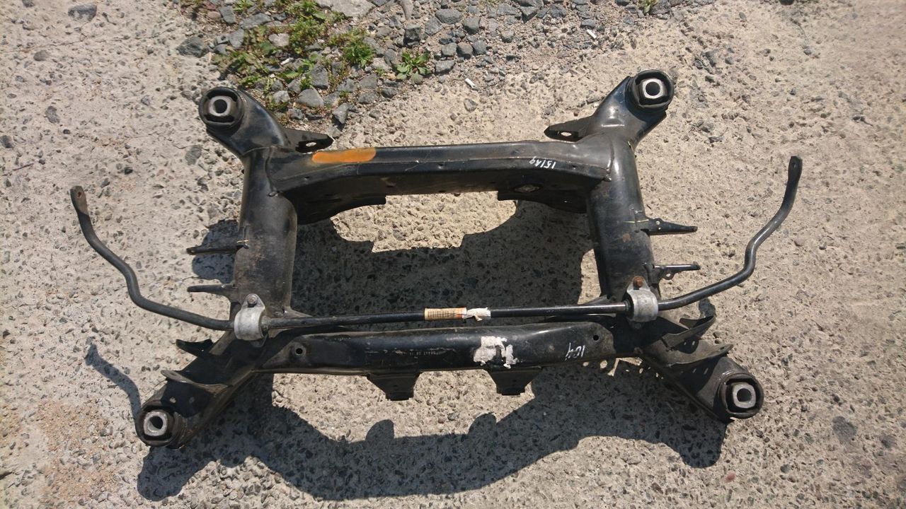 балка подвески задняя BMW X3 F25 2013, 2.0 л., N47 D20 C, дизель, АКПП, черный, внедорожник 5 дв., 33316857983, 6857983