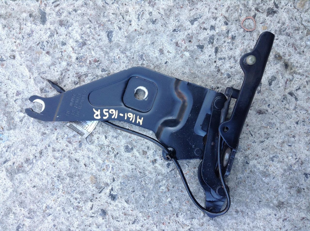 петля капота правая BMW X5 E70 [рестайлинг] 2012, 3.0 л., N57 D30 A, дизель, АКПП, внедорожник 5 дв., 7208628