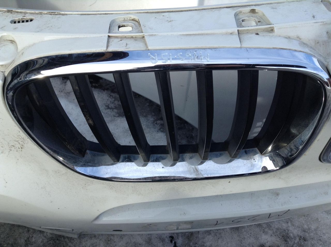 заглушка (решетка) в бампер BMW X3 F25 2013, 2.0 л., N47 D20 C, дизель, АКПП, белый, внедорожник 5 дв., 7210726