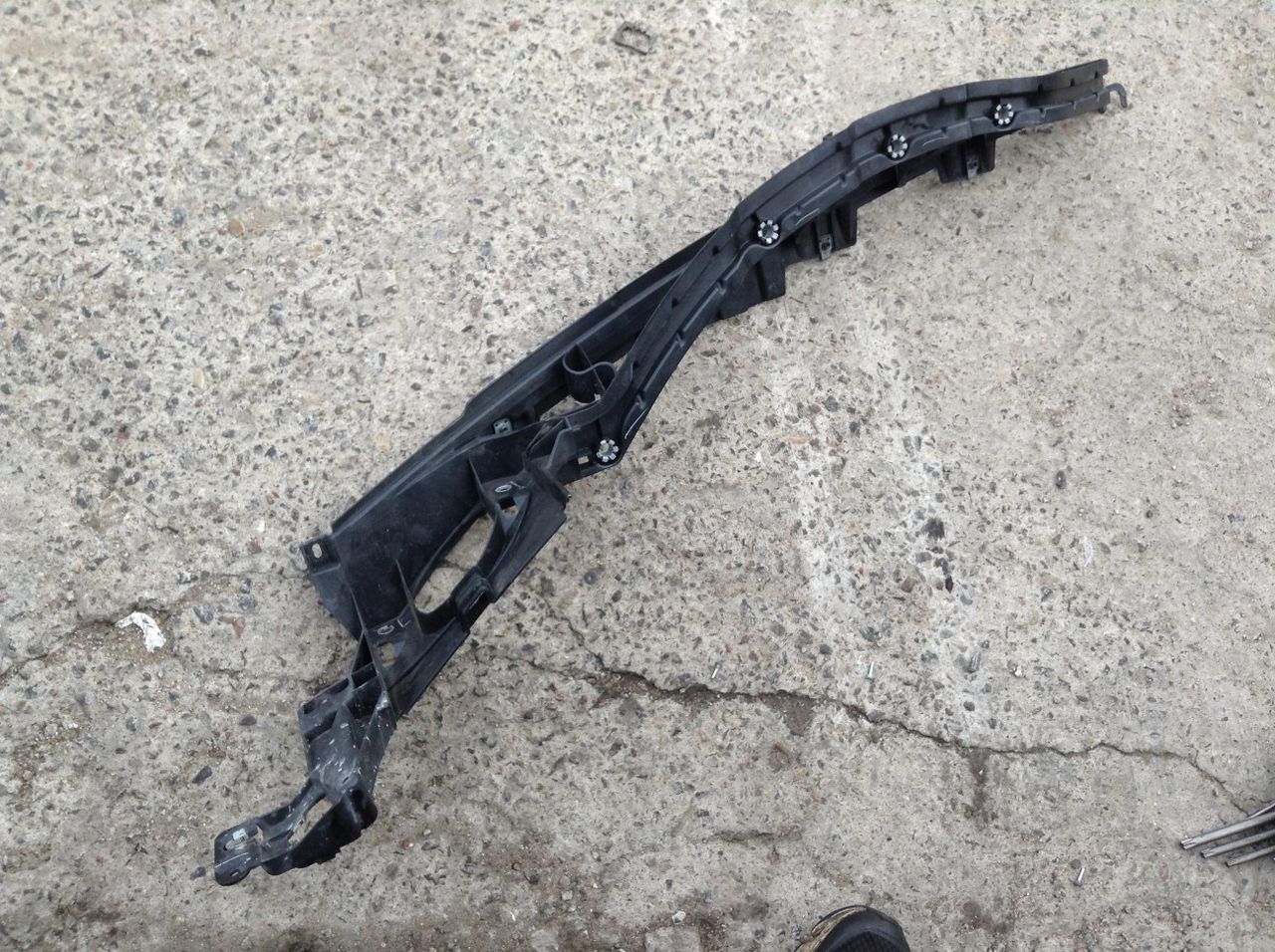 крепление крыла переднего левого BMW X5 E70 2007, 3.0 л., M57 D30 (306D3), дизель, АКПП, внедорожник 5 дв., 7157989