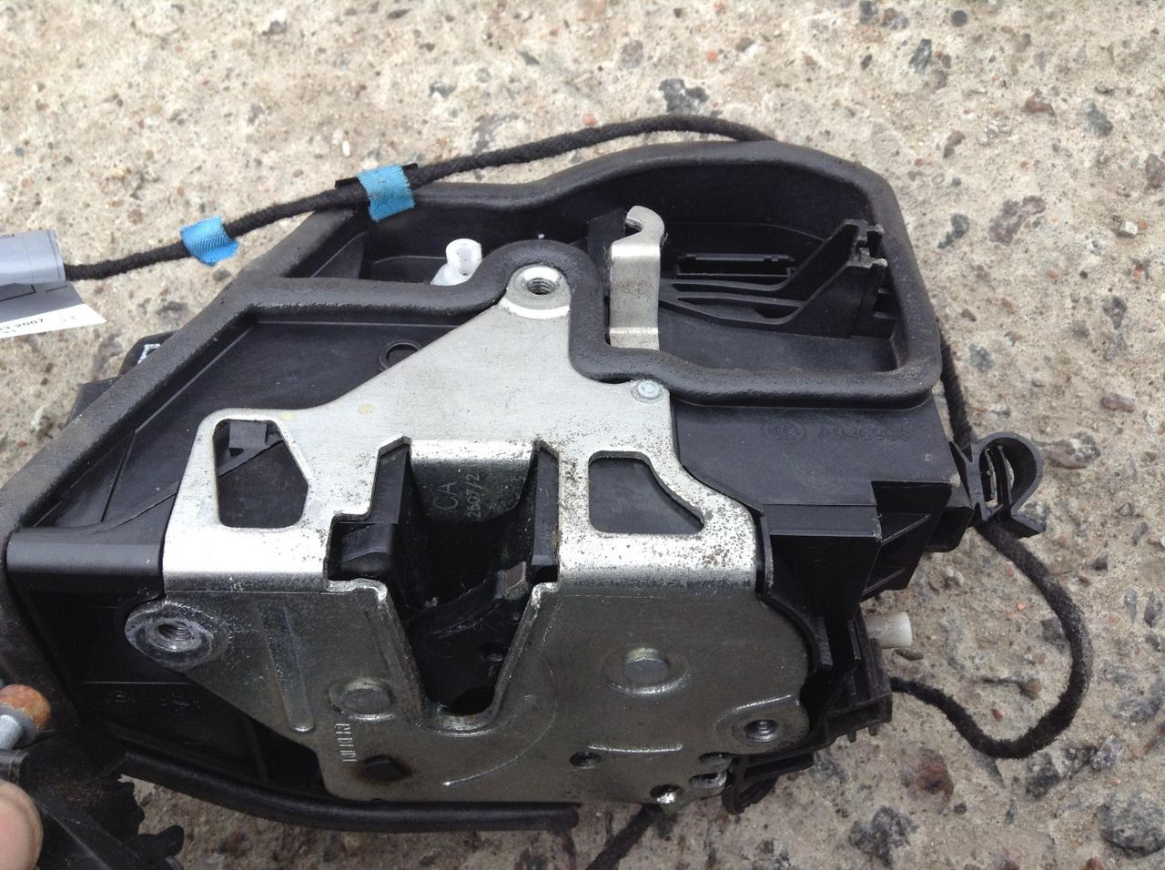 замок двери передней левой BMW X5 E70 2007, 3.0 л., M57 D30 (306D3), дизель, АКПП, внедорожник 5 дв., 7167073