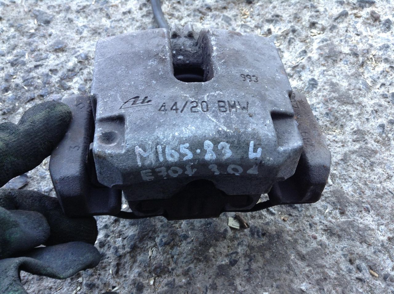 суппорт задний левый BMW X5 E70 2007, 3.0 л., M57 D30 (306D3), дизель, АКПП, внедорожник 5 дв.