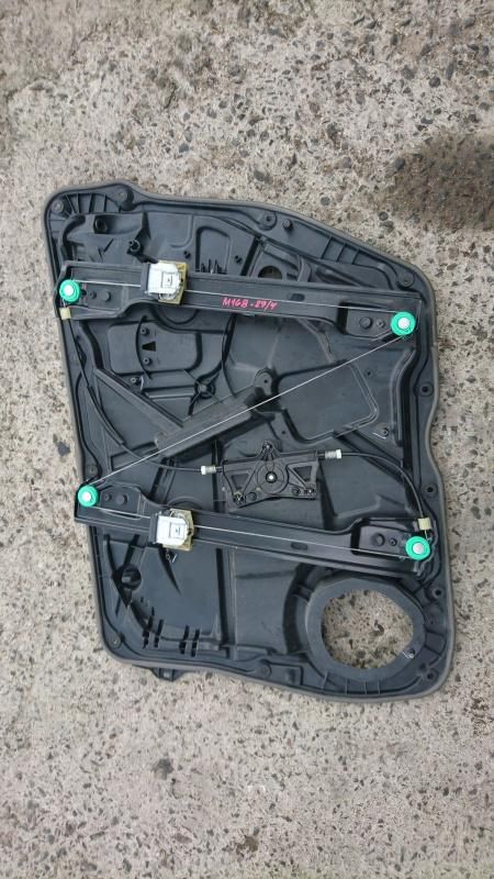 стеклоподъемник передний левый Mercedes-Benz GL-Класс X166 2013, 3.0 л., OM 642.826, дизель, АКПП, коричневый, внедорожник 5 дв., A1669060201