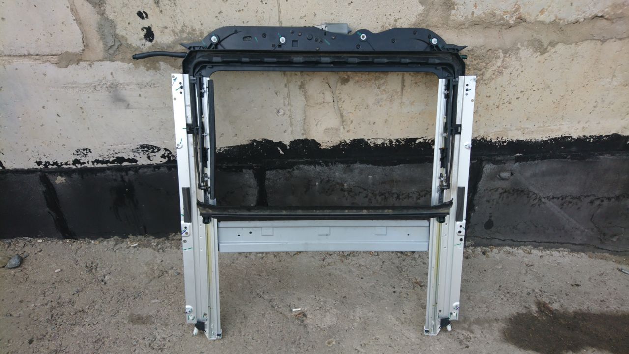 люк Mercedes-Benz GL-Класс X166 2013, 3.0 л., OM 642.826, дизель, АКПП, коричневый, внедорожник 5 дв., A1667801429