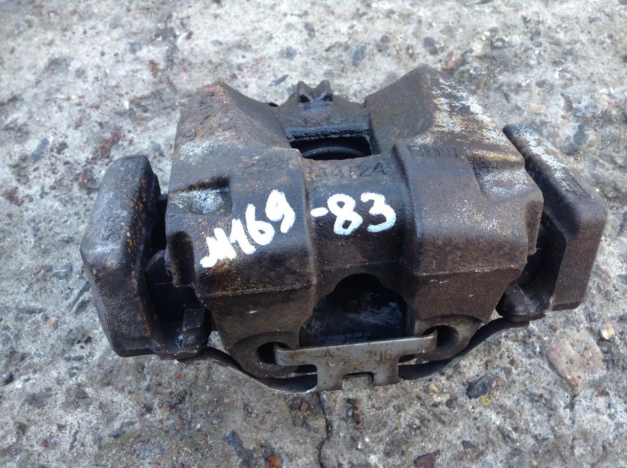 суппорт задний левый BMW 7 серия F01/F02 2009, 3.0 л., N54 B30 A, бензин, АКПП, седан