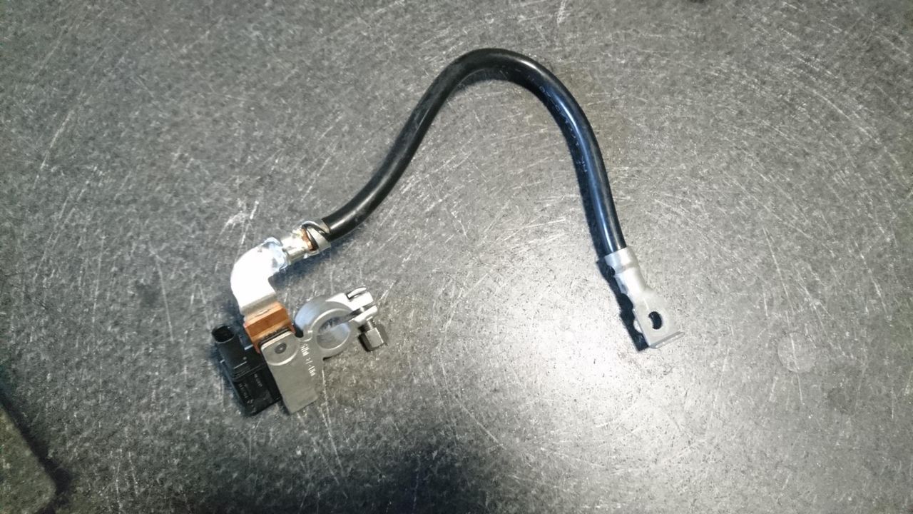 минусовой провод аккумулятора BMW 3 серия F30/F31/F34 2013, 2.0 л., N47 D20 C, дизель, АКПП, хетчбэк 5 дв., правый руль, 12429306405