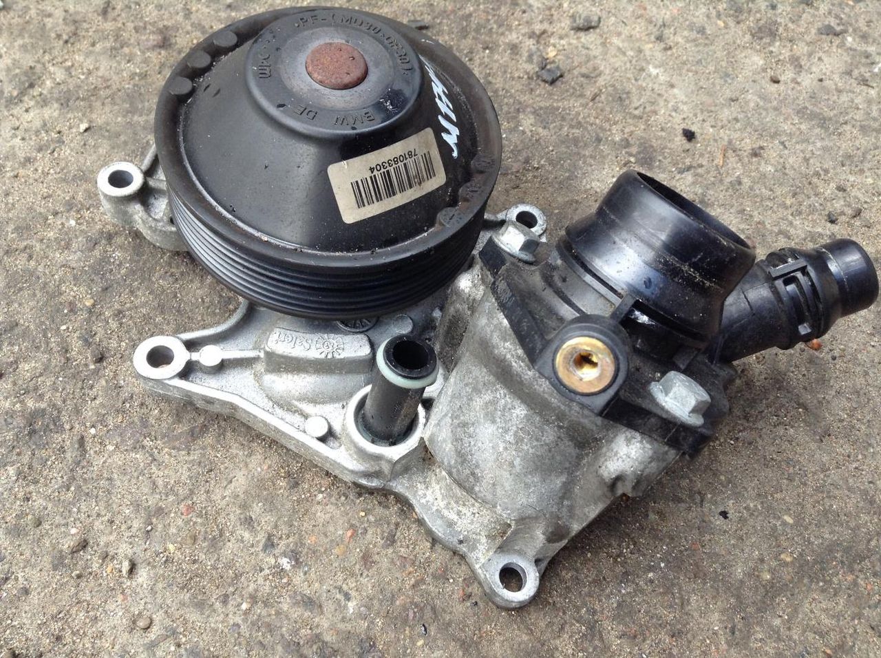 помпа BMW 3 серия F30/F31/F34 2013, 2.0 л., N47 D20 C, дизель, АКПП, хетчбэк 5 дв., правый руль