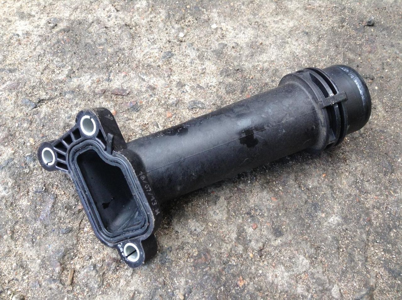 фланец (тройник) системы охлаждения BMW 3 серия F30/F31/F34 2013, 2.0 л., N47 D20 C, дизель, АКПП, хетчбэк 5 дв., правый руль, 7810707