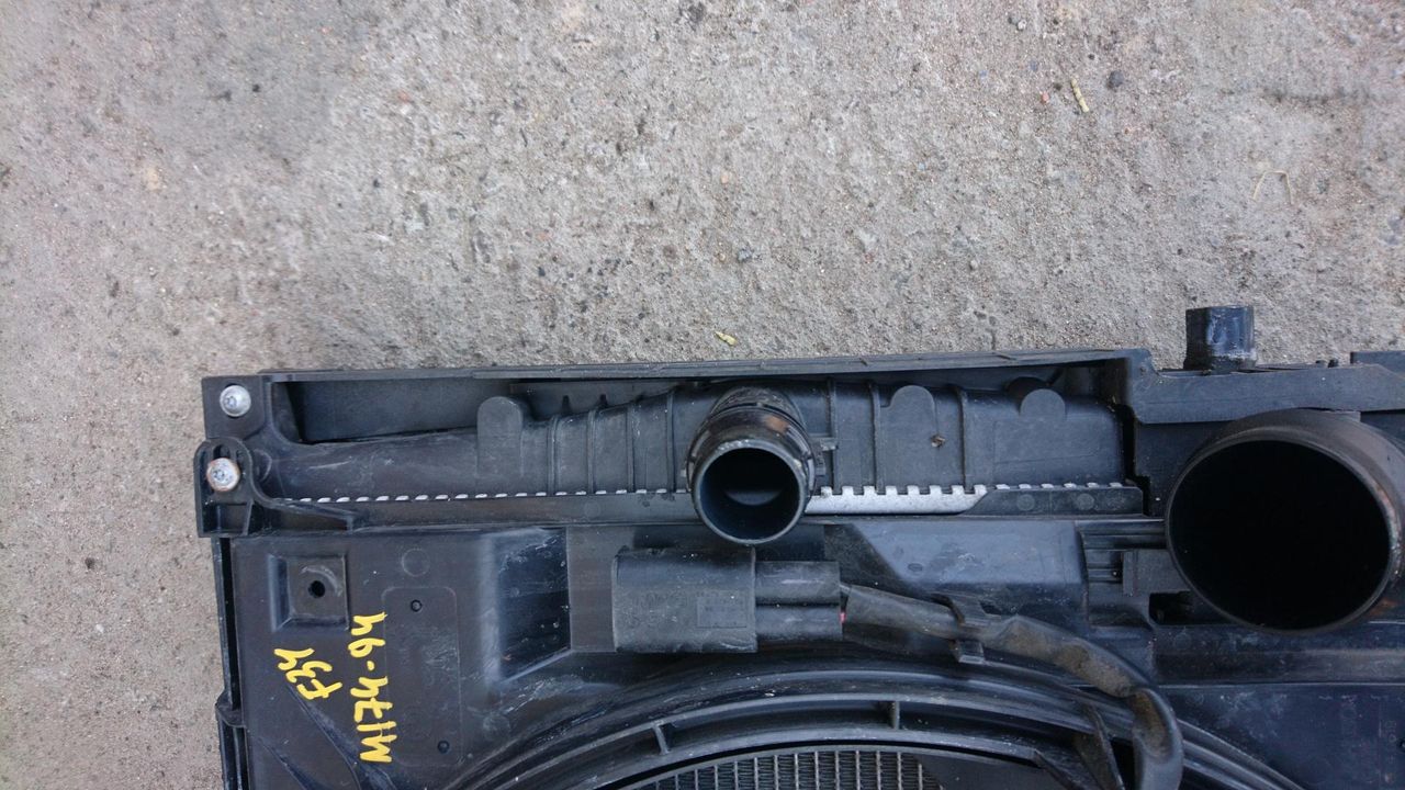 радиатор (основной) BMW 3 серия F30/F31/F34 2013, 2.0 л., N47 D20 C, дизель, АКПП, хетчбэк 5 дв., правый руль