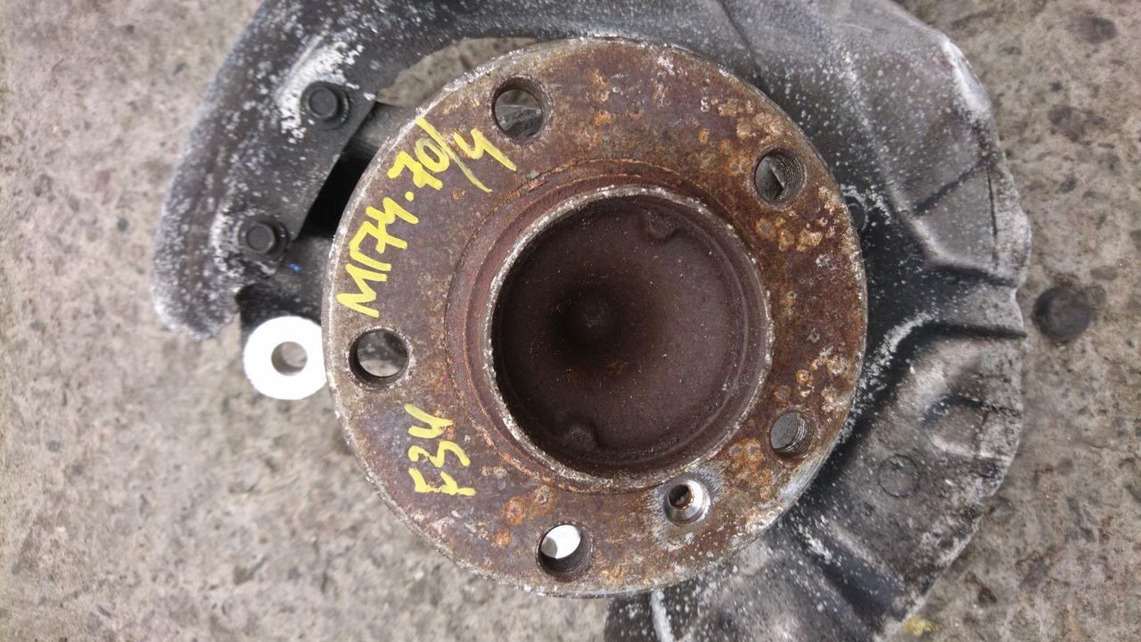 ступица передняя правая BMW 3 серия F30/F31/F34 2013, 2.0 л., N47 D20 C, дизель, АКПП, хетчбэк 5 дв., правый руль