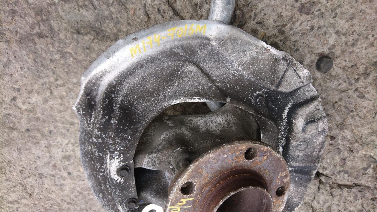 защитный кожух тормозного механизма BMW 3 серия F30/F31/F34 2013, 2.0 л., N47 D20 C, дизель, АКПП, хетчбэк 5 дв., правый руль, 6873418