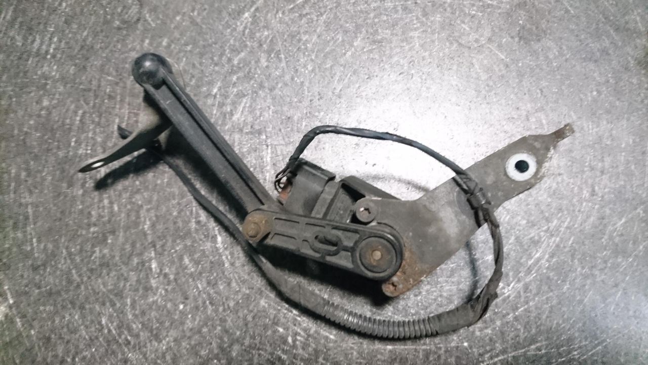 датчик дорожного просвета BMW 3 серия F30/F31/F34 2013, 2.0 л., N47 D20 C, дизель, АКПП, хетчбэк 5 дв., правый руль, 37146861351